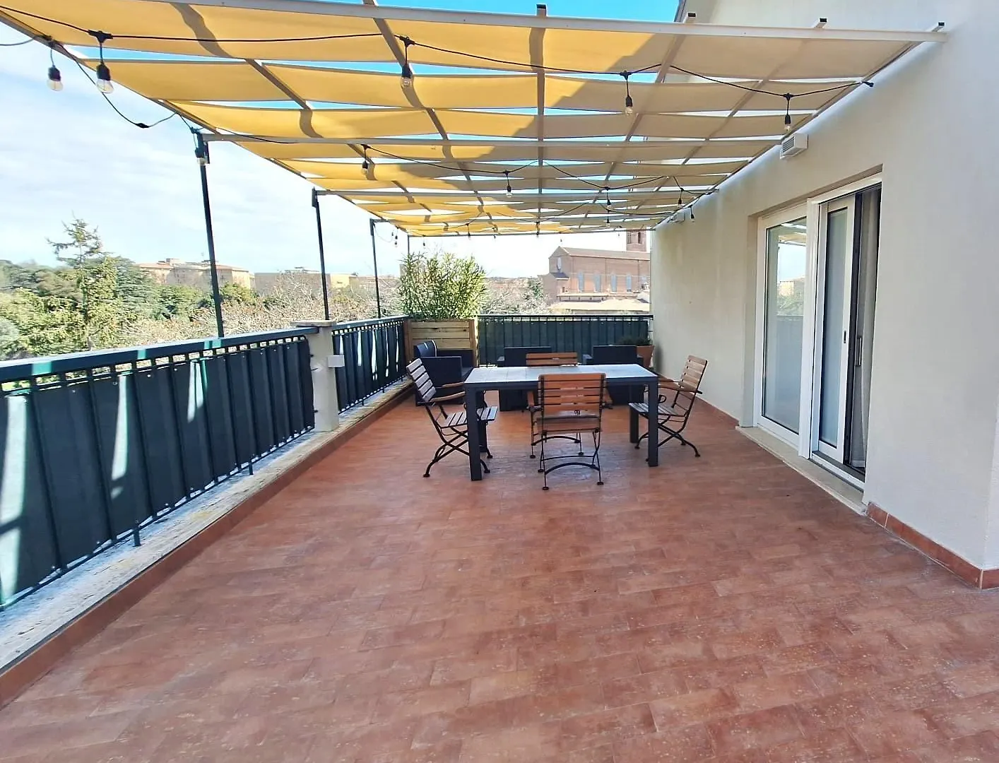 Skyline- 3 Apartments With View 锡耶纳